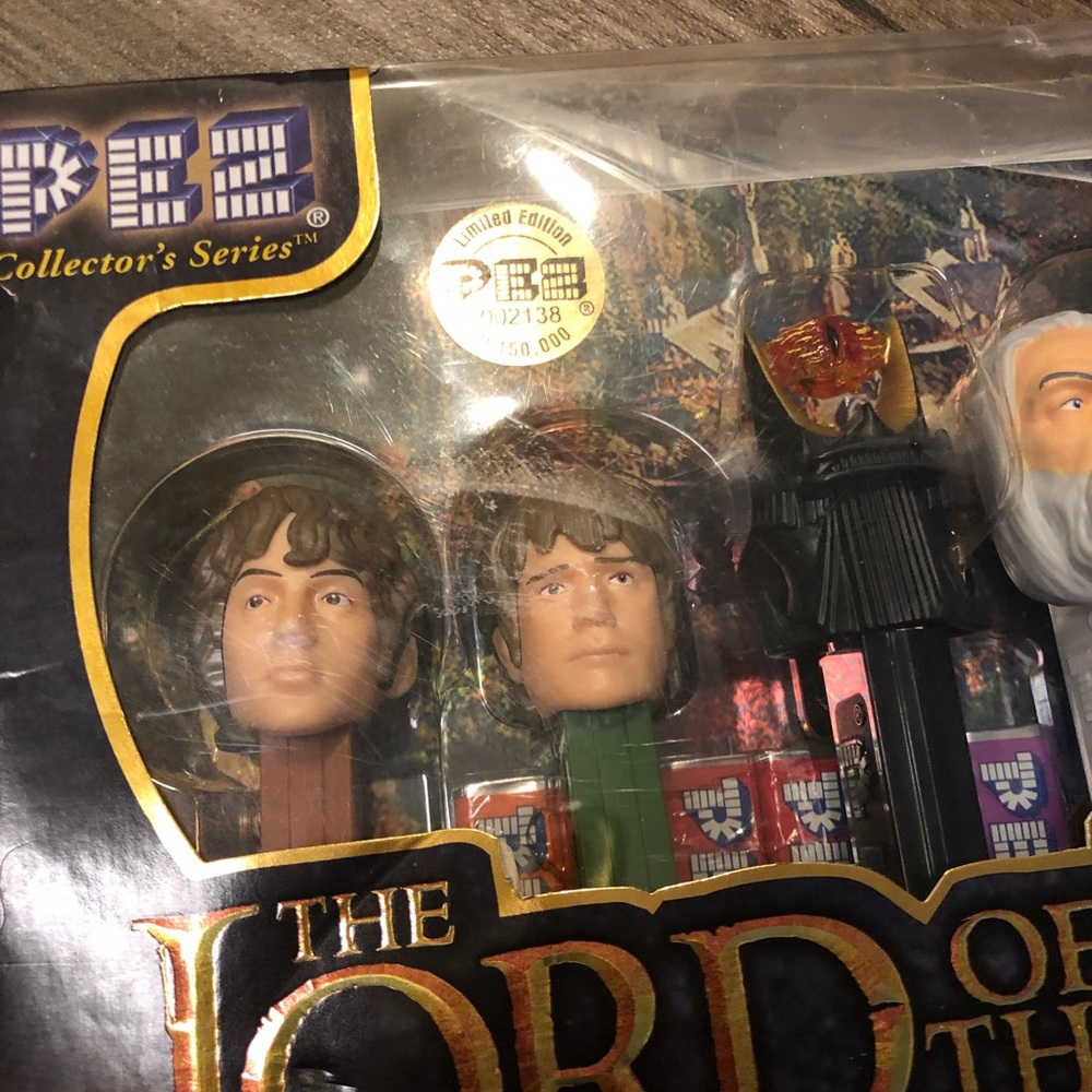 Lord of the Rings PEZ Collector Set Limited Edition 2138/150000 | LOTR - Picture 3 of 6